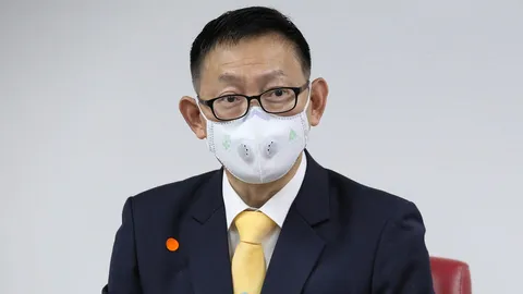 นายแพทย์จเด็จ ธรรมธัชอารี รับตำแหน่ง เลขาฯ สปสช. คนใหม่