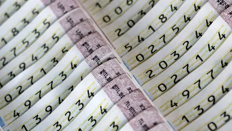 เตือนซื้อสลากออนไลน์ หากถูกรางวัลอาจนำมาขึ้นเงินไม่ได้