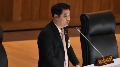 "สุริยะ" นำไทยสู่ผู้นำยานยนต์อาเซียน เตรียมแผนการใช้รถไฟฟ้าทั่ว ปท.