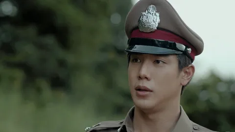 “เกรท-สพล” โชว์ซีนหล่อตำรวจน้ำดี ช่วย “แม็กซ์-ตุลย์” รอดตาย ใน “พฤติการณ์ที่ตาย”