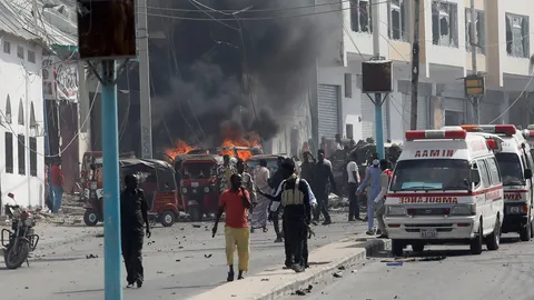 โซมาเลียช็อก คาร์บอมบ์สนั่น ใกล้ทำเนียบปธน. มือระเบิดฆ่าตัวตายดับคาที่