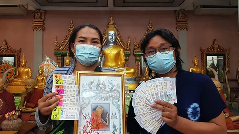 สาวดวงเฮง ถูกลอตเตอรี่ 2 ตัวตรงๆ จำนวน 39 ใบ ไม่กั๊กที่มา "เลขเด็ด"