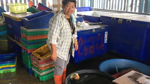 ลุ้นหามุก