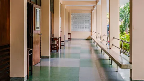 โรงเรียนสตรีวิทยา 2 ประกาศปิด 19-25 ก.พ. หลังผู้ปกครองติดเชื้อโควิด-19