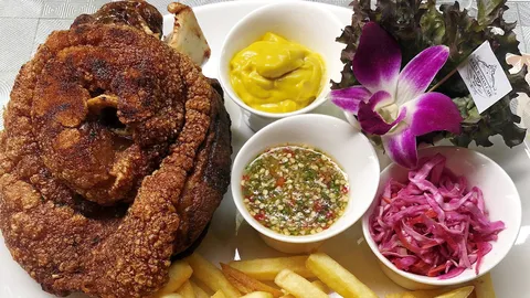 ขาหมูเยอรมัน...ฟินเว่อร์ บ้านโรมัน นาจอมเทียน