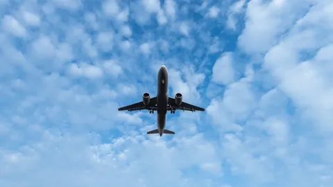 ซ้ำรอยอีก โบอิ้ง 747 เนเธอร์แลนด์ ชิ้นส่วนเครื่องยนต์หล่นขณะบิน