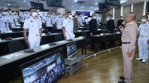 "บิ๊กอุ้ย" ร่วมงานวันสถาปนา ยศ.ทร. ลั่นขอพาชาวเรือก้าวไปข้างหน้า