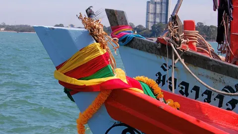 'ไหว้แม่ย่านาง' คาถา บทสวด ตำนานความเชื่อสิ่งศักดิ์สิทธิ์