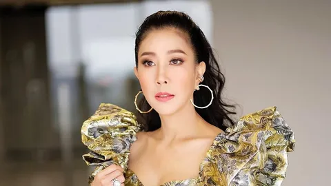 เอิ๊ก พรหมพร ถูกติงหนัก หลังเม้าท์สนุกปากเรื่องดาราสาวส่อวิวาห์ล่ม