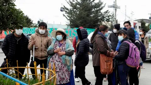 สลด ราวระเบียงมหาวิทยาลัยโบลิเวียพังถล่ม นักศึกษาตกตึกดับคาที่ 