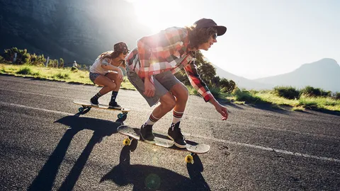 รู้จัก "Surfskate" (เซิร์ฟสเกต) เทรนด์กีฬามาแรง และวิธีเล่นสำหรับมือใหม่