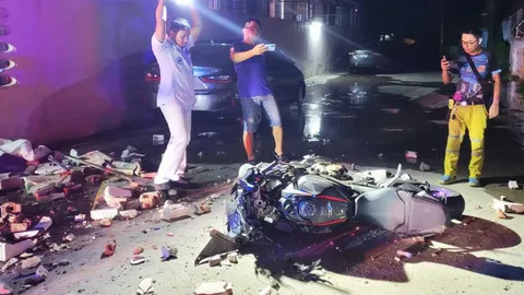 สลด หนุ่ม 24 ตายในวันเกิด บิ๊กไบค์ชนทะลุกำแพง ดับพร้อมแฟนสาว 2 ศพ