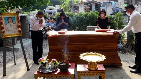 ญาติเก็บศพ ครูนง ยังไม่เผา ลูกสาวทวงความยุติธรรม ขอสู้ถึงที่สุด
