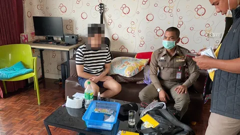 ตร.บุกทลายเว็บพนัน ย่านเมืองทอง รวบ 4 แอดมิน พบเงินหมุนเวียน 12 ล้าน