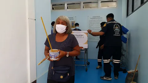 ญาติรับศพ หนุ่มรปภ.เหยื่อช้างเขาชะเมากระทืบโหด ก่อนเสียชีวิตที่โรงพยาบาล