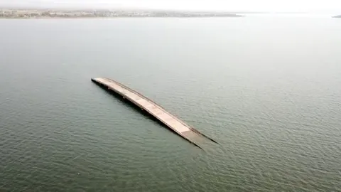 อันซีนลพบุรี สะพานเก่ากลางเขื่อนป่าสักชลสิทธิ์ วิวงดงามยามอาทิตย์อัสดง (คลิป)
