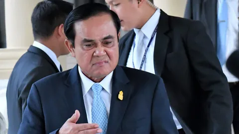 วีรกรรมอารมณ์หลุด "บิ๊กตู่" เกินคำบรรยาย คนทำไม่เคยจำ คนโดนไม่เคยลืม (คลิป)