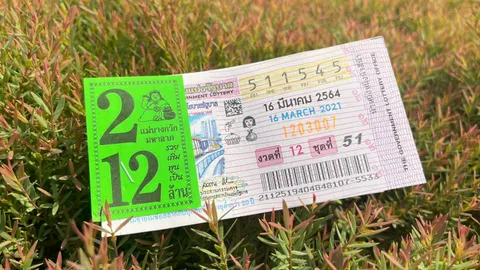 10 อันดับ "เลขเด็ด" ขายดีงวด 16/3/64 พ่อค้าหวยบอก "เลขดัง" เกลี้ยงแผงแล้ว