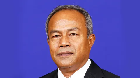 ปชป.ส่งชื่อ สินิตย์ เลิศไกร ส.ส.สุราษฎร์ธานี พ่วงตรวจสอบคุณสมบัติ รมช.