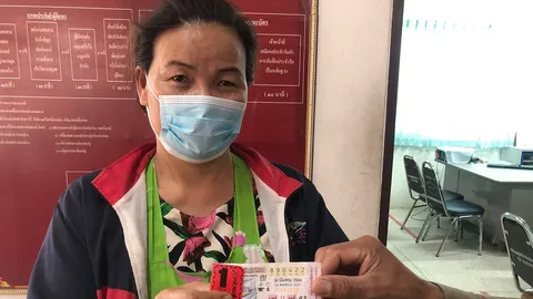 แม่ค้าดวงเฮง ซื้อ 22 หวังลุ้นเลขท้าย เฮลั่นถูกที่ 1 ฟัน 6 ล้านบาท