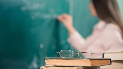 คุรุสภาตรวจสอบครูสารสาสน์ ยืนยันมีใบอนุญาตประกอบวิชาชีพครู