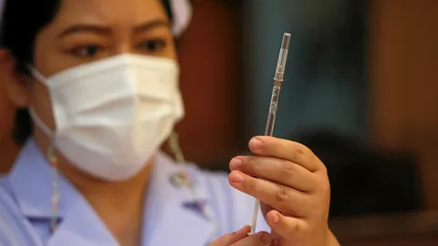 เอกชนกระตุ้นรัฐเร่งฉีดวัคซีน พร้อมจ่ายเงินเองขีดเส้นครบทุกคนใน มิ.ย.นี้