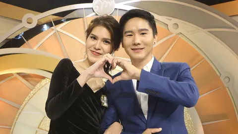 แคร์รอต อาจารย์ทหารอากาศสาวสวยสุดแซ่บ เลือกหนุ่มโสดตามเสียงหัวใจ (คลิป)