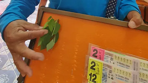 ช่อมะยม..เหน็บไว้ให้โชค เสริมส่งชีวิตดีๆ ได้ทุกวัน