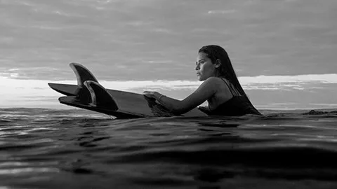 นักโต้คลื่นสาวเอล ซัลวาดอร์โดนฟ้าผ่าเสียชีวิต ก่อนลุ้นตั๋วโอลิมปิก