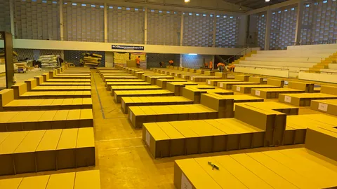 ผบ.ตร. ลุยตรวจโรงพยาบาลสนาม สตม. หลังพบผู้ต้องกักติดเชื้อโควิด-19