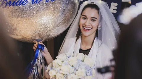 น้ำตาแตก หยาดทิพย์ สุดปลื้มเพื่อนทำเซอร์ไพรส์จัดปาร์ตี้สละโสด (คลิป)