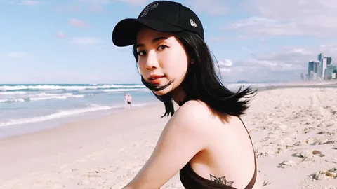 พลอย ภัทรากร ฟาดกลับหน้าชา หลังถูกคอมเมนต์ถามถึงรอยสัก