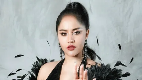 “กานดา อาร์สยาม” ส่งเพลงแซ่บ “อย่าตามหารักแท้จากผัวคนอื่น” ตอกโลกใบที่ 2 (คลิป)