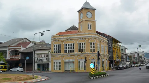 ศบศ. ไฟเขียว “ภูเก็ต” นำร่องรับต่างชาติฉีดวัคซีนโควิดแล้วไม่ต้องกักตัว