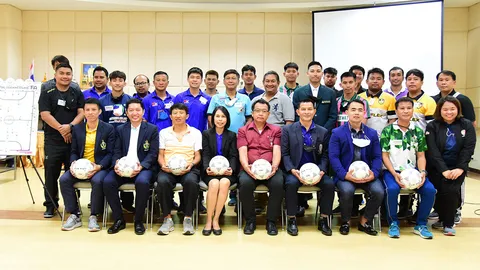 สสส.-สคล. ร่วมกับกรมพลศึกษา นำร่องพัฒนาหลักสูตรอบรมโค้ชฟุตซอลแนวใหม่