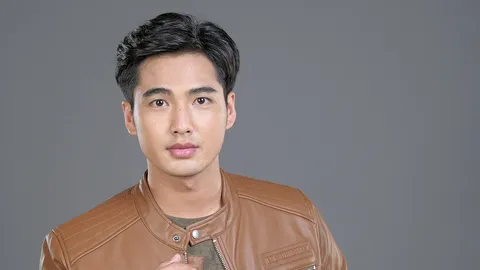 "บิว" เก๊กขรึม สวมมาดสารวัตรมือปราบ ใน "บ้านไร่สายสมร"