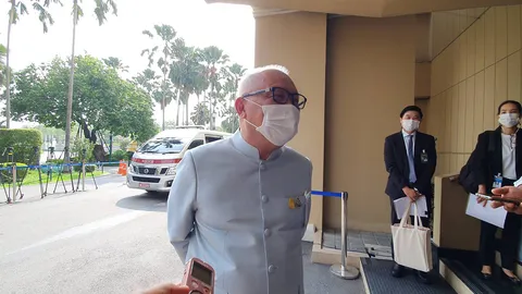 “สุพัฒนพงษ์” ยัน ไม่ได้เที่ยวทองหล่อ ถามกลับ “คริสตัลคลับ” คือที่ไหน 