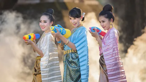 คำคมวันสงกรานต์ 2569 ฮาๆ กวนๆ สาดคำคม เรียกไลค์สุดอ่อย อ่านแล้วต้องยิ้ม