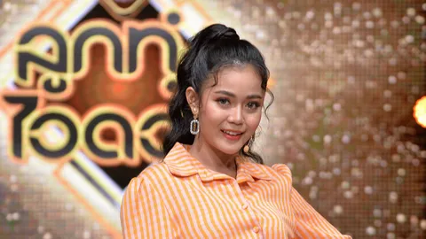 “ลำไย ไหทองคำ” คิดหนัก ลูกทุ่งไอดอล คัดรอบสุดท้าย