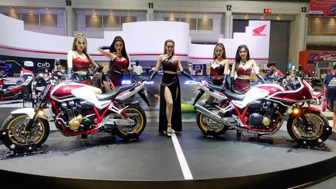 ฮอนด้าชักธงรบเปิดตัว 4 โมเดลใหม่ ควบรวมกิจการรุกเข้มตลาดรถจักรยานยนต์