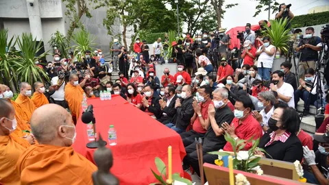 "ณัฐวุฒิ-ธิดา" นำมวลชนจัดกิจกรรมครบ 11 ปี สลายการชุมนุมเสื้อแดง ปี 53 