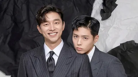 โมเมนต์ “กงยู-พัคโบกอม” สุดฟิน เบื้องหน้า “ซอบก” สุดแอ็กชัน เบื้องหลังแสนน่ารัก