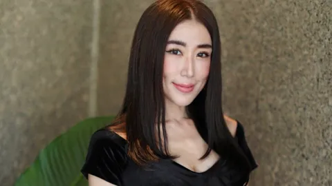 “เอิร์น จิรวรรณ” เปิดใจสามีไม่ห้ามแต่งเซ็กซี่มีแต่ลูกหวง อยากจับไมค์ร้องเพลงเพื่อแฟนคลับ