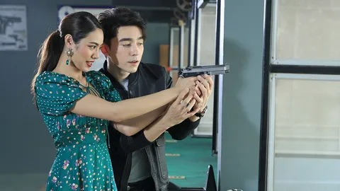 โอม หลุดฮาแทบทุกที เจอ ชมพู สายยั่ว เหตุถูกใจความน่ารัก ใน "สะใภ้เจ้าสัว"