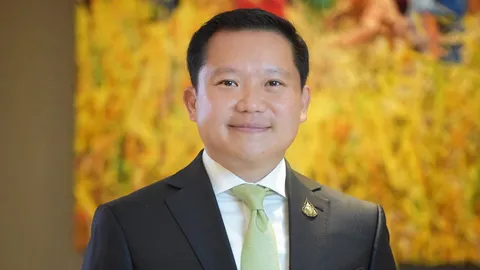 "ฐาปน สิริวัฒนภักดี" ส่งทีมลงพื้นที่ ให้ชาวบ้านและนักท่องเที่ยวช่วยกันแยกขยะ