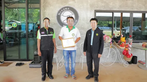 แปลงใหญ่เห็ดฟางโรงเรือน ชูลดต้นทุน เน้นการตลาด สร้างรายได้