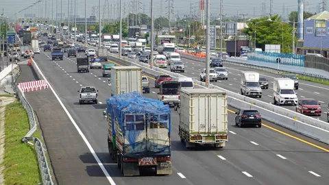 สรุปยอดรถ-คน เดินทางช่วงสงกรานต์คึกคัก แต่การใช้รถสาธารณะลดลง