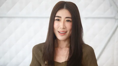 เปิดชีวิต เอิร์น จิรวรรณ อดีตนักร้องวัยใส สู่ปัจจุบันผู้บริหารโรงเรียน