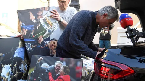 "มูรินโญ" สถิติแย่สุดในบรรดากุนซือ "สเปอร์ส" รอบ 13 ปี-เปิดโผ 9 ตัวเต็งเสียบ