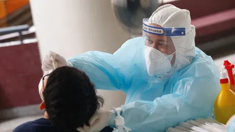 ทิพยฯ เพิ่มสิทธิ์ให้ลูกค้าประกันหากติดโควิด พาคนในครอบครัวไปตรวจหาเชื้อฟรี